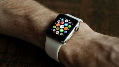 دانلود موکاپ ساعت هوشمند با طرح اپل
